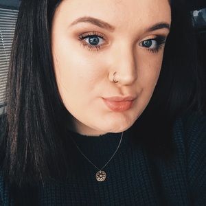 Meet your Posher, Celeste